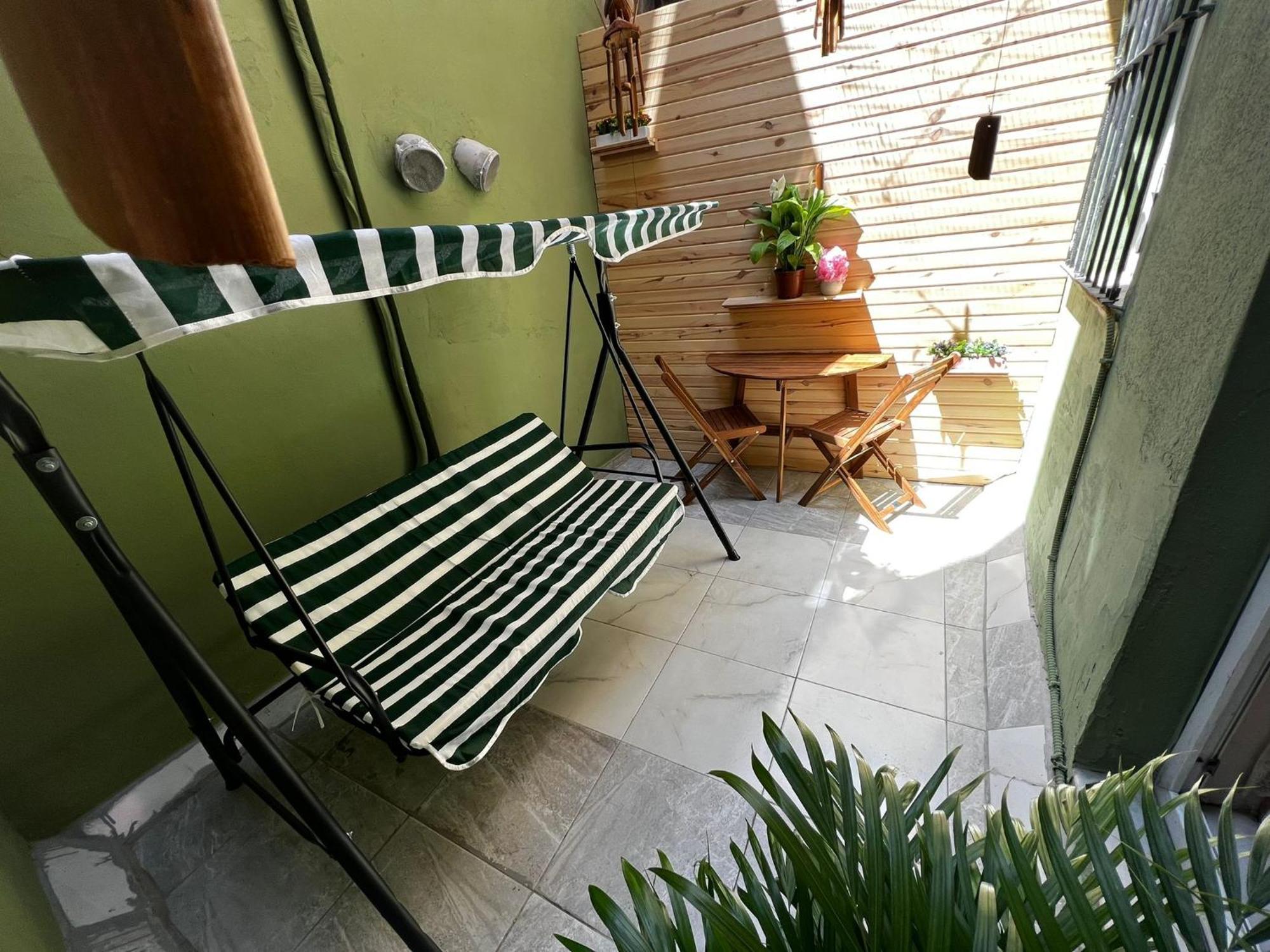 Taksim Bricktown Suite Istanbul Bagian luar foto